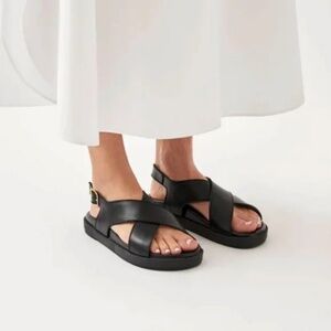 ALOHAS Black Crisscross Leather Platform Sandals